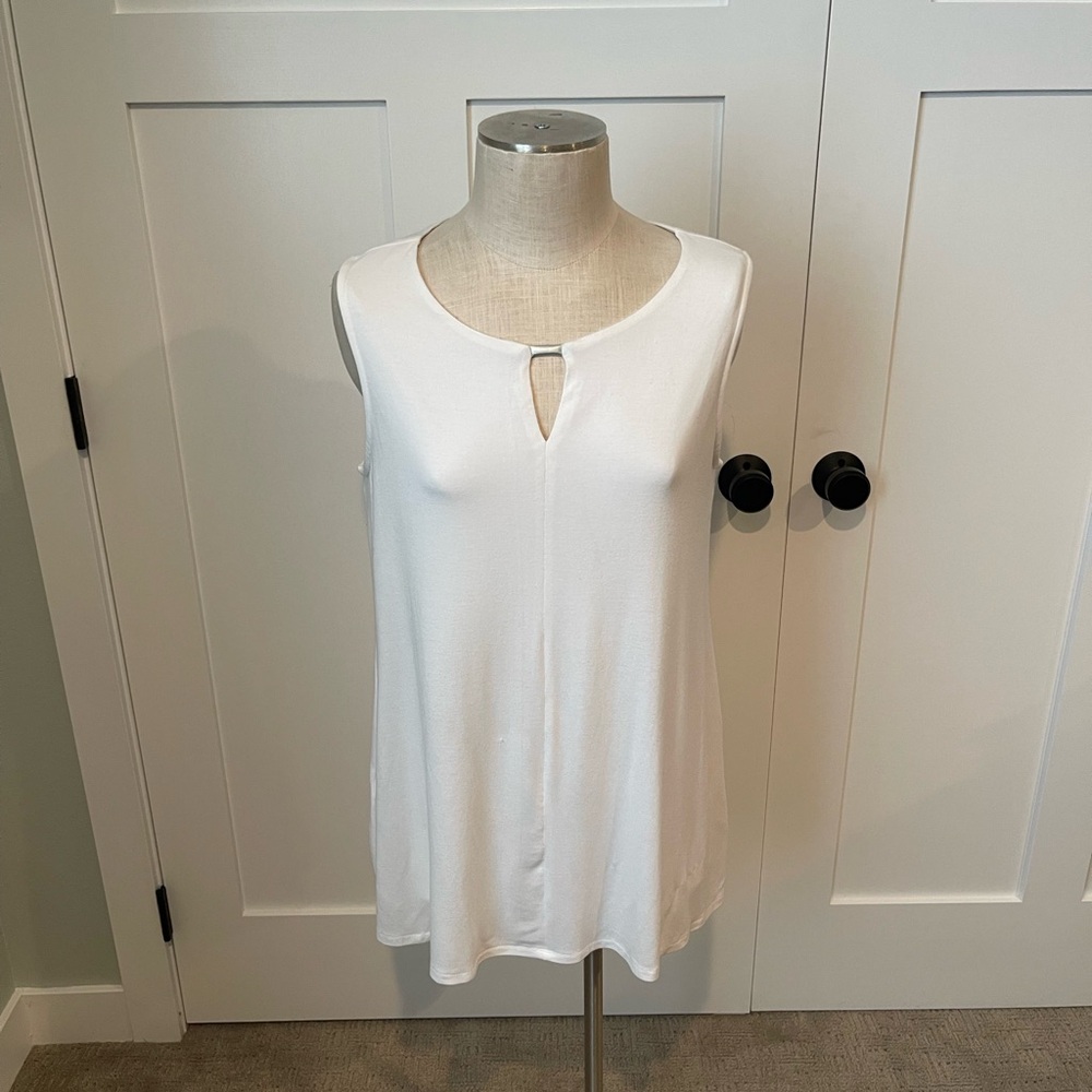 Lyssé White Sleeveless Top